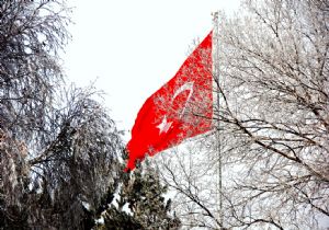 Erzurum’da kırağı tablosu