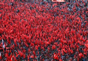 “Bu Milleti Bölmek İsteyen Kahrolsun”