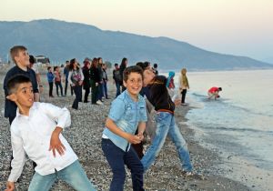 Demre, Erzurumlu çocukları ağırladı