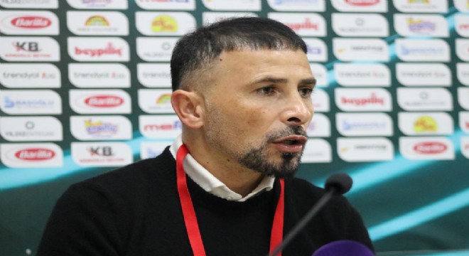 Arslan: Futbolcularımla gurur duyuyorum