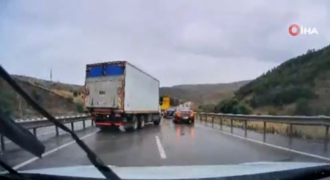 Aşkale Tepebaşı'da zincirleme kaza