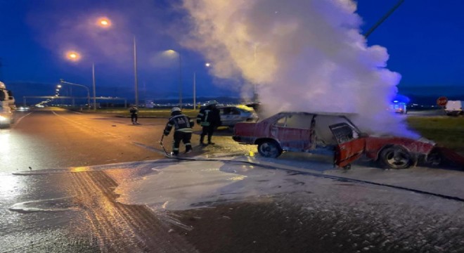 Aziziye Kahramanlar’da araç yangını