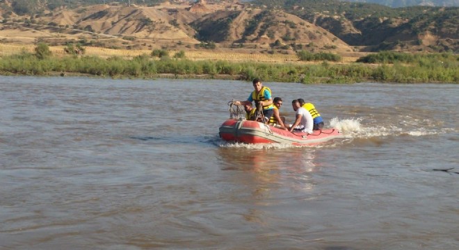 Baraj kapakları yine mahsur bıraktı