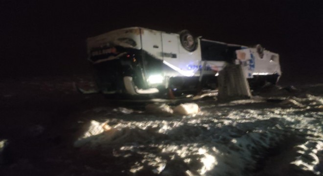 Bingöl yolunda 2 trafik kazası: 22 yaralı