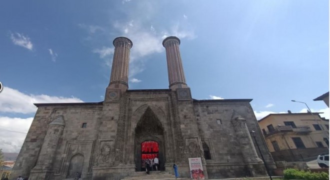 Çifte Minareli Medrese, Vakıf Eserleri Müzesi oldu
