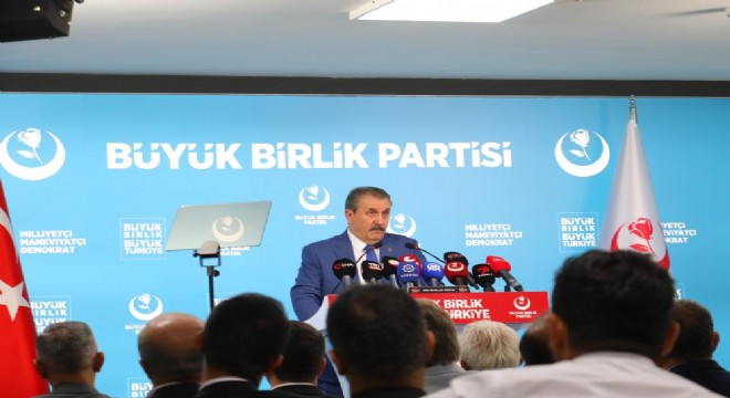 Destici:  Türkiye nin kaderini ancak Yüce Allah yazar’