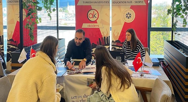 ETÜ Türk Üniversiteleri Tanıtım Fuarına katıldı