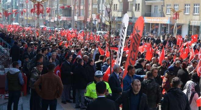 Eller Mehmetçiğe Zafer Duası için açıldı