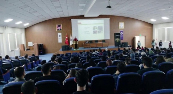 Emniyet öğrencileri bilgilendirdi
