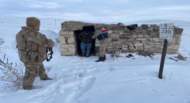 Erzurum'da 51 düzensiz göçmen yakalandı