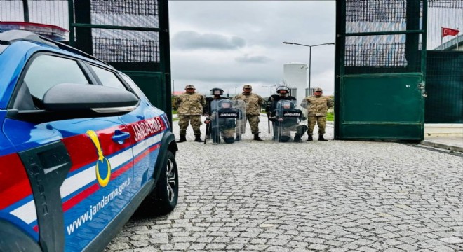Erzurum'da 53 kaçak göçmen yakalandı