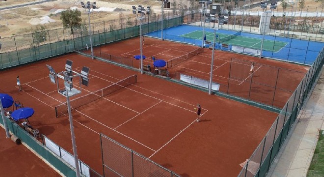 Erzurumlu tenisçiler Gaziantep te yarışacak