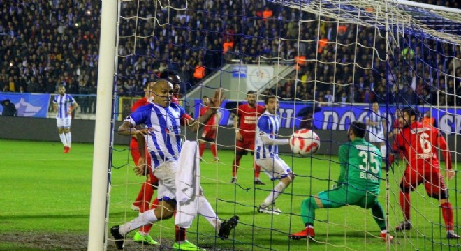 Erzurumspor tek farkla yetindi: 4-3