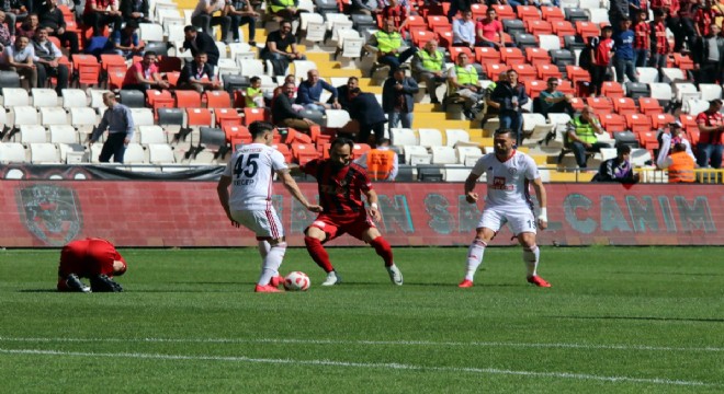 Gazişehir 90 artıda kazandı : 3-2