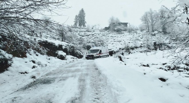 Oltu’da taşımalı eğitime kar engeli