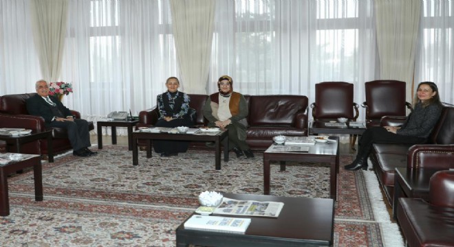 Öncü’den Atatürk Üniversitesine övgü
