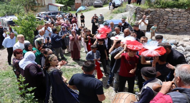 Ormanlı'da Erzurum düğün gelenekleri yaşatılıyor