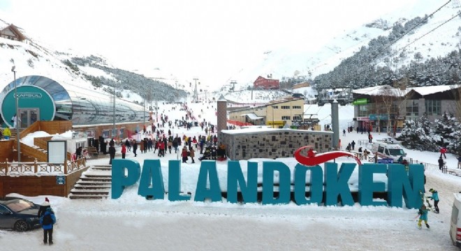 Palandöken’de kar kalınlığı 2 metreyi aştı