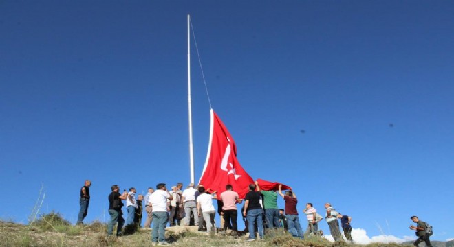 Şehit öğretmenlere vefa