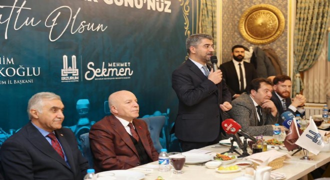 Sekmen ve Küçükoğlu medya mensuplarıyla buluştu