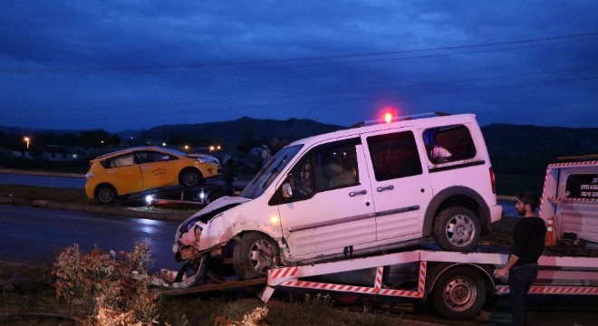 Sivas yolunda trafik kazası: 8 yaralı
