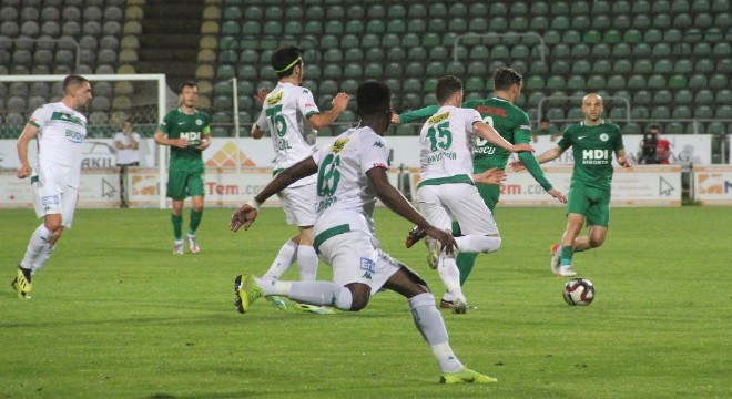 TFF 1. Lig: Adanaspor: 0 - Altınordu: 0