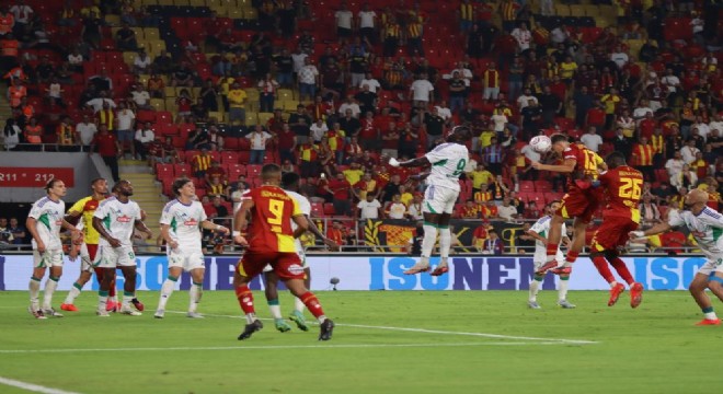Trendyol Süper Lig: Göztepe: 2 - Çaykur Rizespor: 2