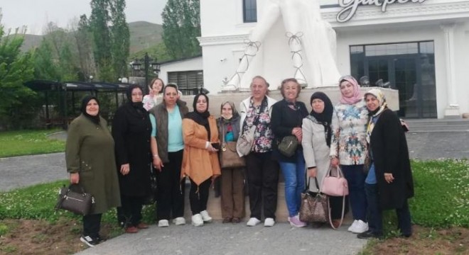 Türk Anneler Derneği’nden örnek etkinlik
