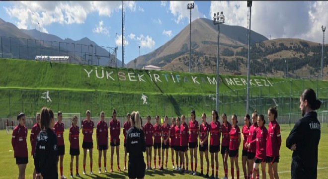 U15 Kız Millî Takımı Erzurum Kampı tamamlandı