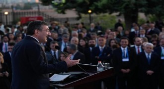 'AB'yle pozitif bir gündem oluşturmak istiyoruz'