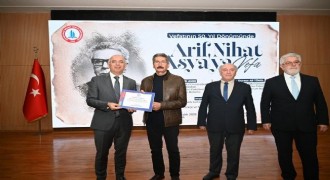 Bayrak Şairi Arif Nihat Asya’ya Vefa
