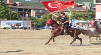 Dadaşlar cirit şöleninde buluştu