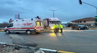 Erzincan yolunda trafik kazası: 2 yaralı