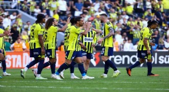 Fenerbahçe, 2 sezon sonra ilk yarıda 5 gol attı