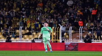 Mert Günok, 3905 gün sonra kaleyi korudu