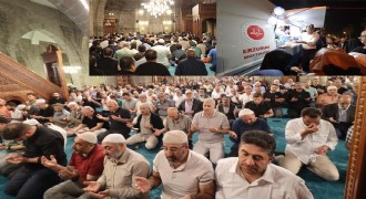 ‘O Alemlere rahmet olarak gönderildi’