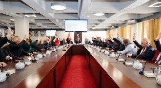 Özvar ATAUNİV Senato toplantısına katıldı