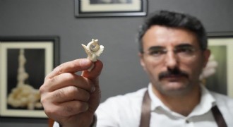Sanatını dişte, taşta ve ahşapta yaşatıyor