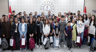 Tekin Uzundereli öğrencileri ağırladı