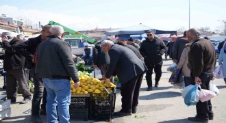 Ticaret satış hacmi yıllık yüzde 10,8 arttı