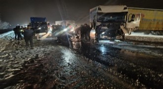 Tortum yolunda feci kaza: 4 ölü