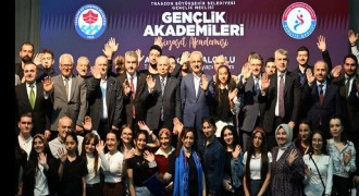 Uraloğlu gençlere seslendi