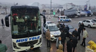 Yolcu otobüsüne saldırı