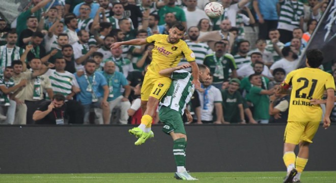 Bursaspor, İstanbulspor'u 4-0 mağlup etti