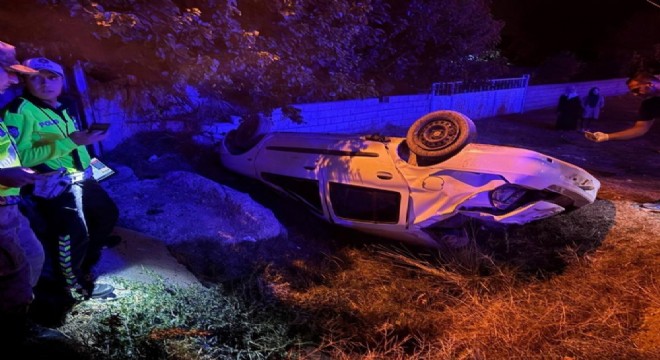 Erzincan - Erzurum kara yolunda kaza: 2 yaralı