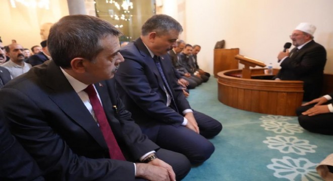 Tarihi Fetih Camisi ibadete açıldı