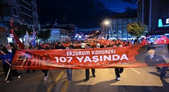 Erzurum'da 107. yıl coşkusu