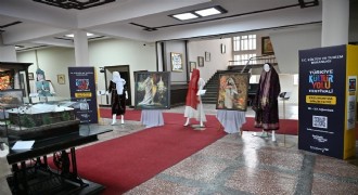 Olgunlaşma Enstitüsünden 'Hanımefendilerinin Zarafeti' sergisi