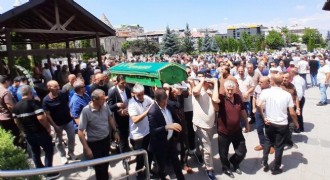 Pardeli Ailesi yasta
